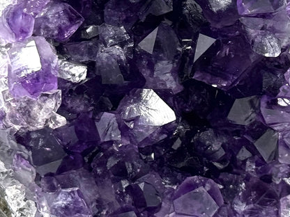 Amethyst Crystal Stand Up 9.5cm