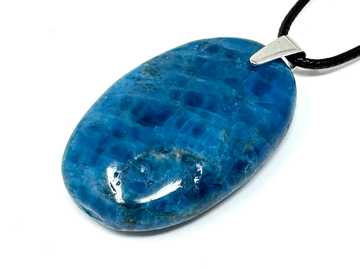 Blue Apatite pendant 4.4cm