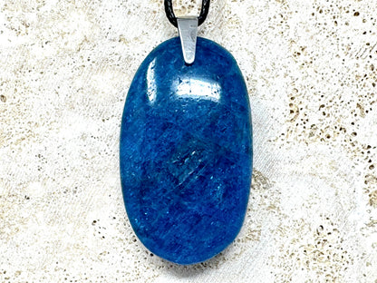 Blue Apatite pendant 4.8cm
