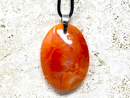Carnelian Pendant Oval 4.2cm
