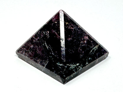 Garnet Crystal Pyramid 4.5cm