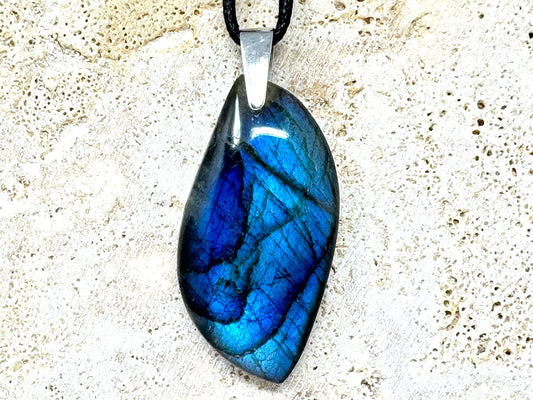 Labradorite Pendant Free Shape 4.3cm