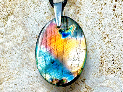 Labradorite Pendant Oval 3.6cm
