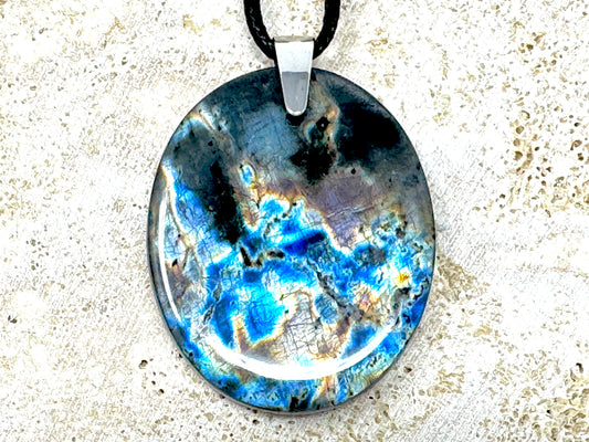 Large Rainbow Labradorite Pendant Oval 4cm