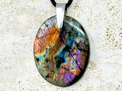 Sunset Labradorite Pendant Oval 3.5cm