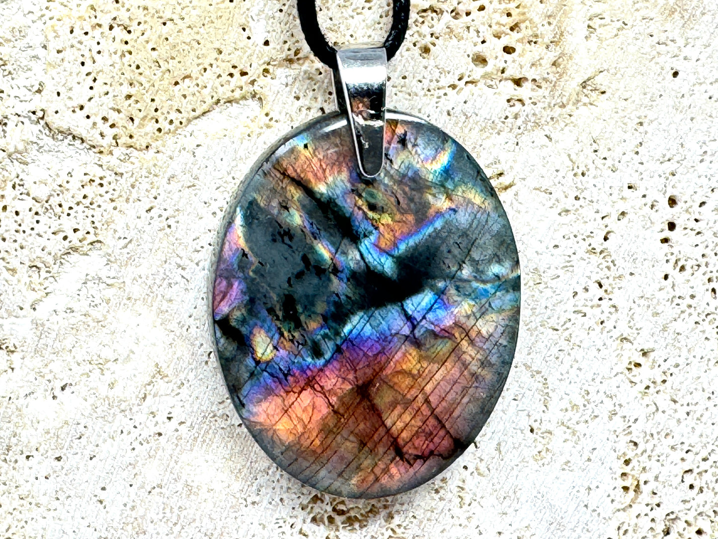 Purple Labradorite Pendant Oval 3.6cm