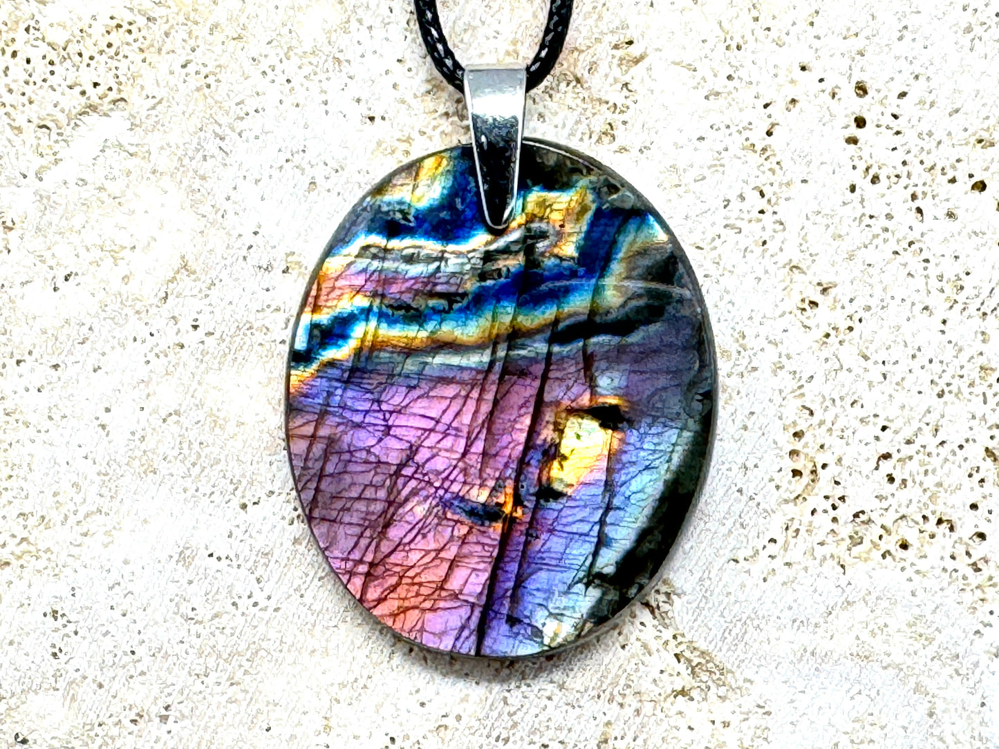 Purple Labradorite Pendant Oval 3.9cm