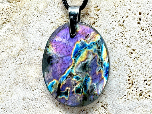Purple Labradorite Pendant Oval 3.6cm