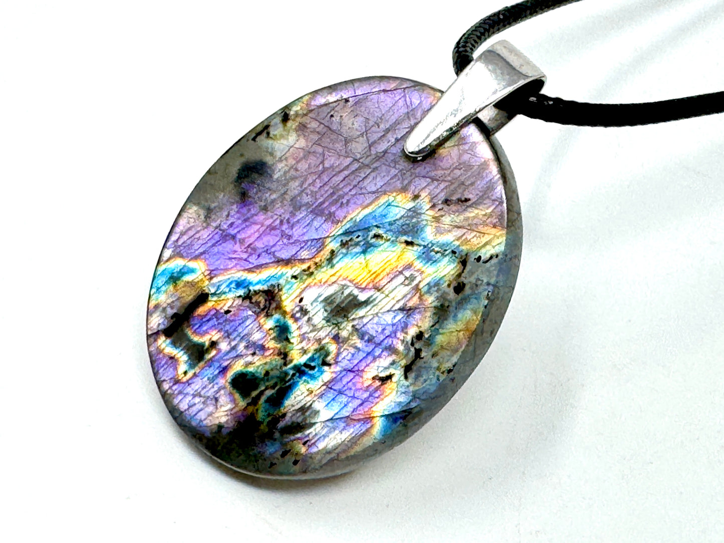 Purple Labradorite Pendant Oval 3.6cm