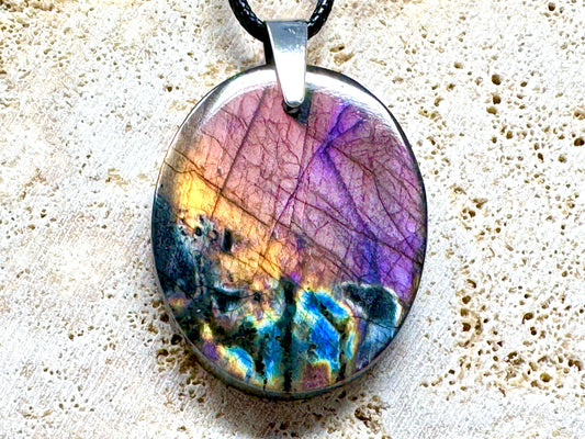 Purple Labradorite Pendant Oval 3.6cm