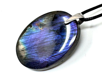 Large Purple Labradorite Pendant Oval 3.8cm