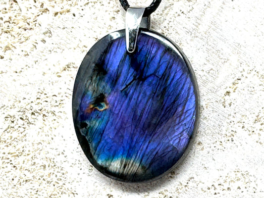 Large Purple Labradorite Pendant Oval 3.8cm