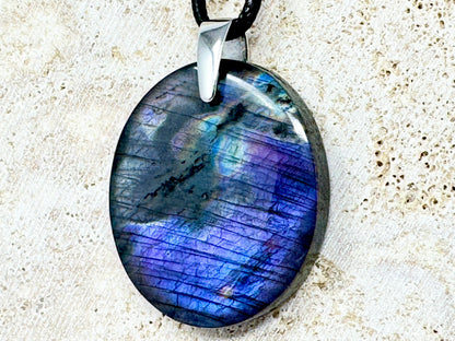 Purple Labradorite Pendant Oval 3.6cm