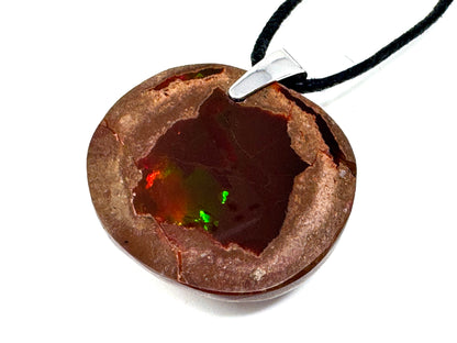 Ethiopian Shewa Chocolate Opal Pendant Oval 2.7cm