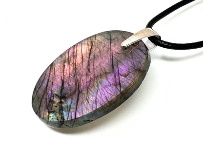 SunsetLabradorite Pendant Oval 4cm