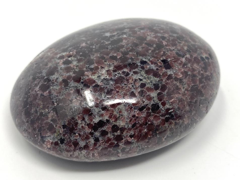 Garnet Pebble 6.5cm | Image 1