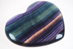 Rainbow Fluorite Heart Large 8.8cm | Image 3