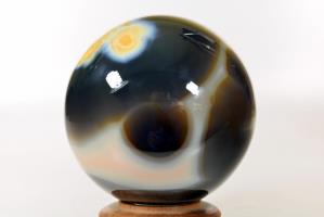 Agate Sphere 9cm | Image 3