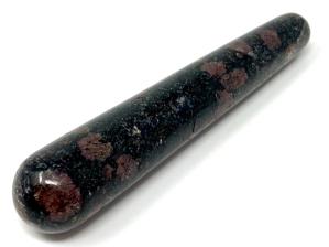 Garnet in Black Tourmaline Massage Wand 12.8cm | Image 3