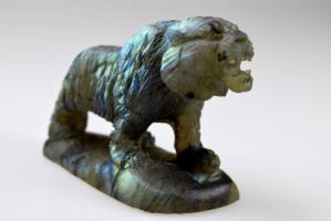 Labradorite Tiger Carving 7.1cm | Image 3