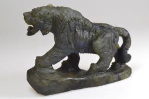 Labradorite Tiger Carving Large 10.4cm | Image 5